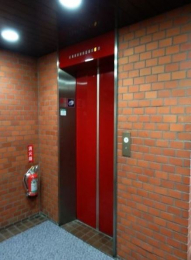 　エレベーター1基
