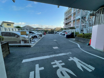 �@�~�n�����ԏ�i�ԘH����B�e�j