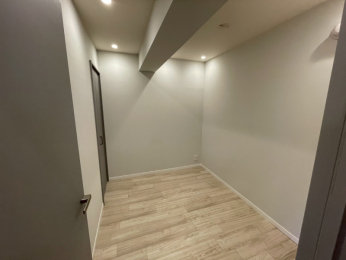 �@�T�[�r�X���[���i�������j