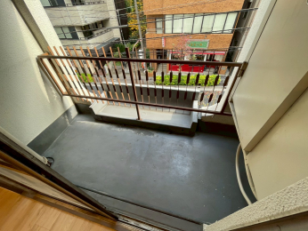 �@�o���R�j�[