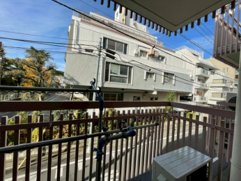 �@�m�����o���R�j�[����̒��]