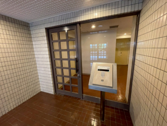 �@�I�[�g���b�N�����