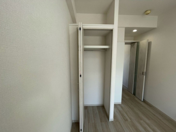 �@�N���[�[�b�g�i��OPEN�j